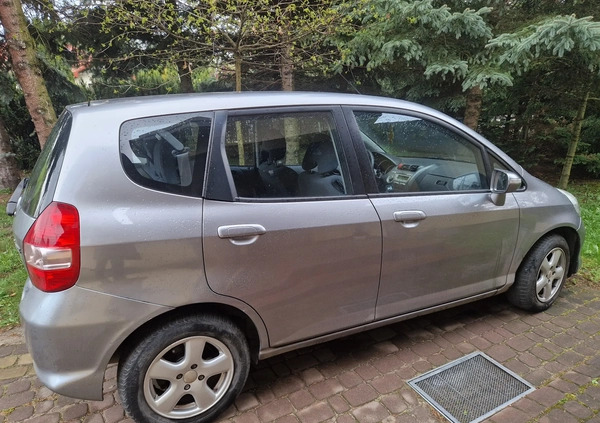 Honda Jazz cena 11500 przebieg: 189000, rok produkcji 2007 z Milanówek małe 37